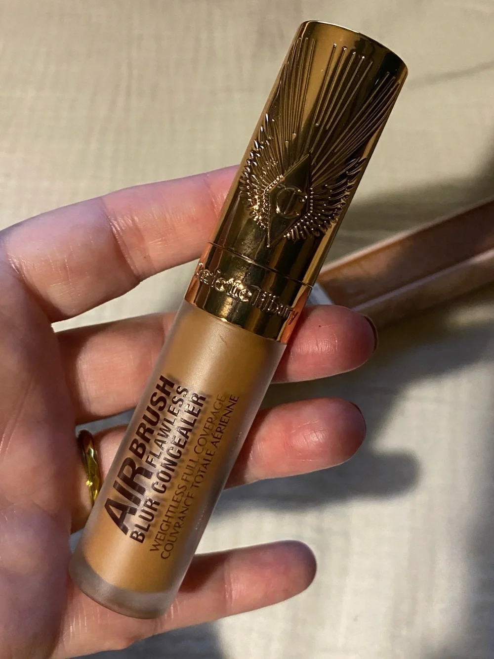 Charlotte Tilbury Airbrush Flawless Blur Concealer - 13 deep makeup